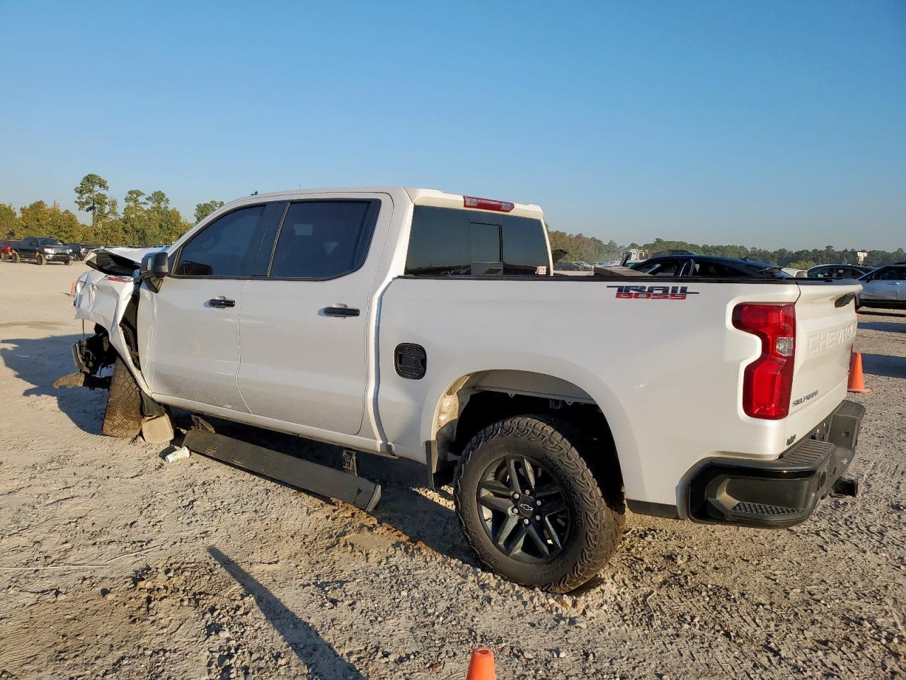 2023 CHEVROLET Silverado