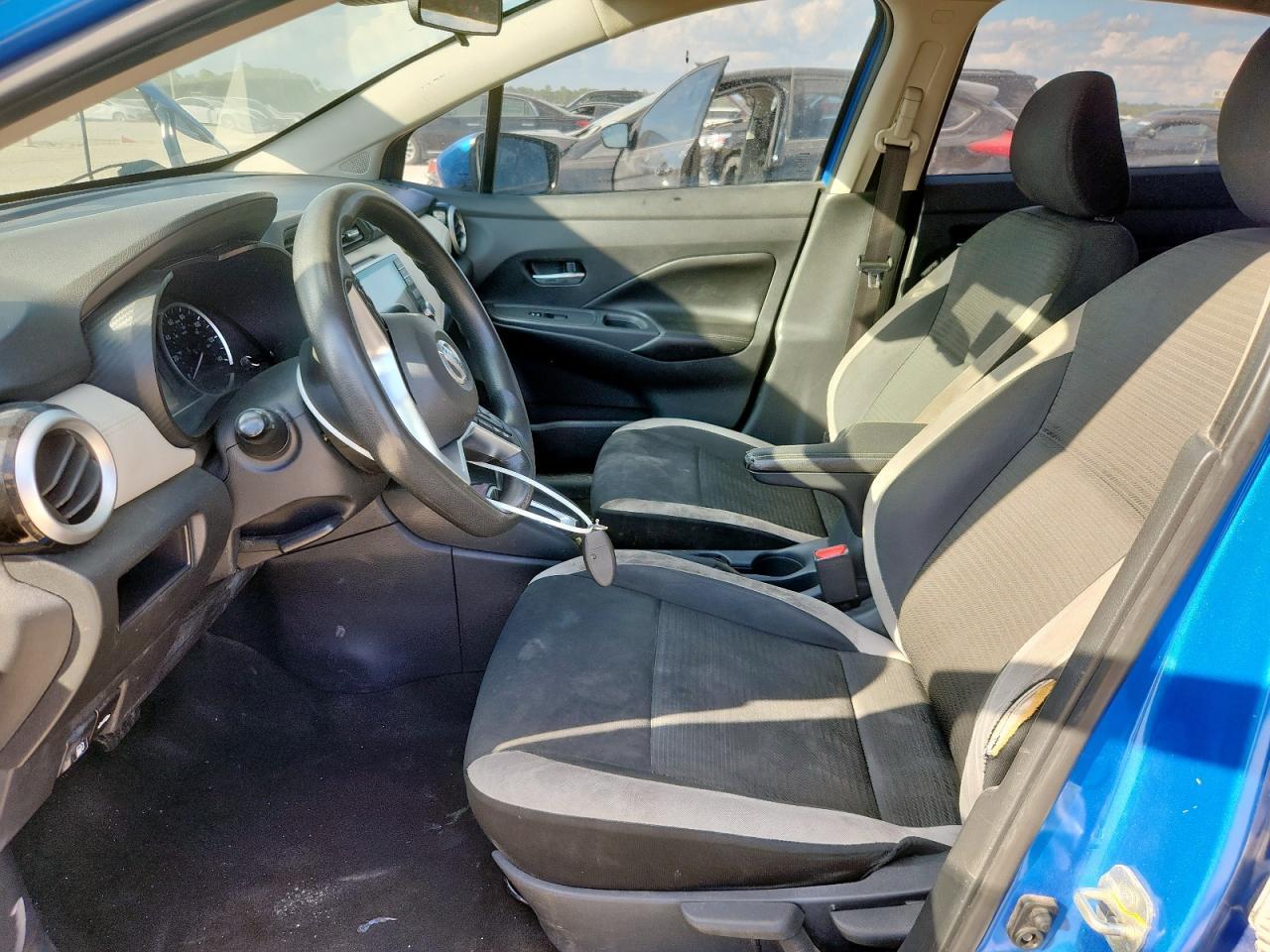 2020 NISSAN VERSA