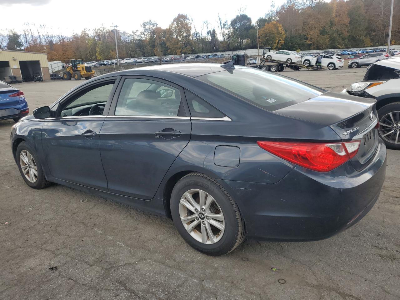 2011 HYUNDAI SONATA