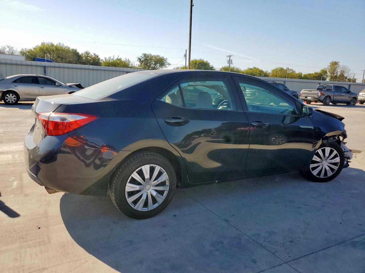 2015 TOYOTA COROLLA