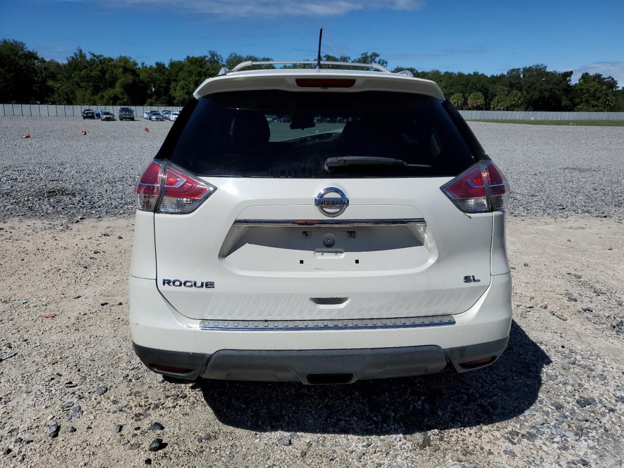 2015 NISSAN ROGUE