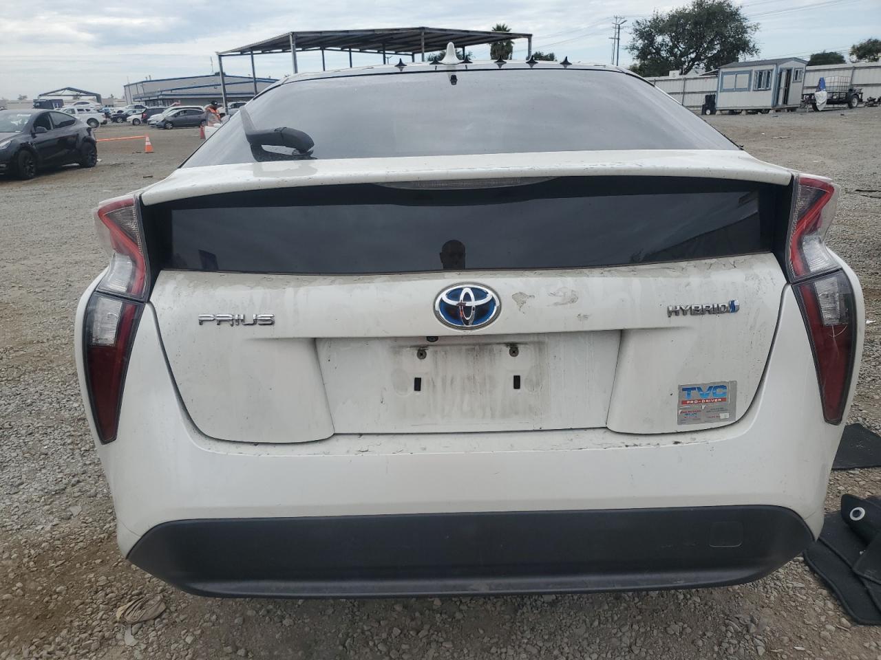 2016 TOYOTA PRIUS
