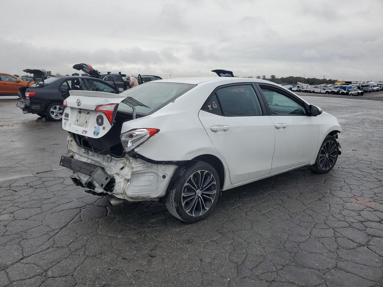 2016 TOYOTA COROLLA