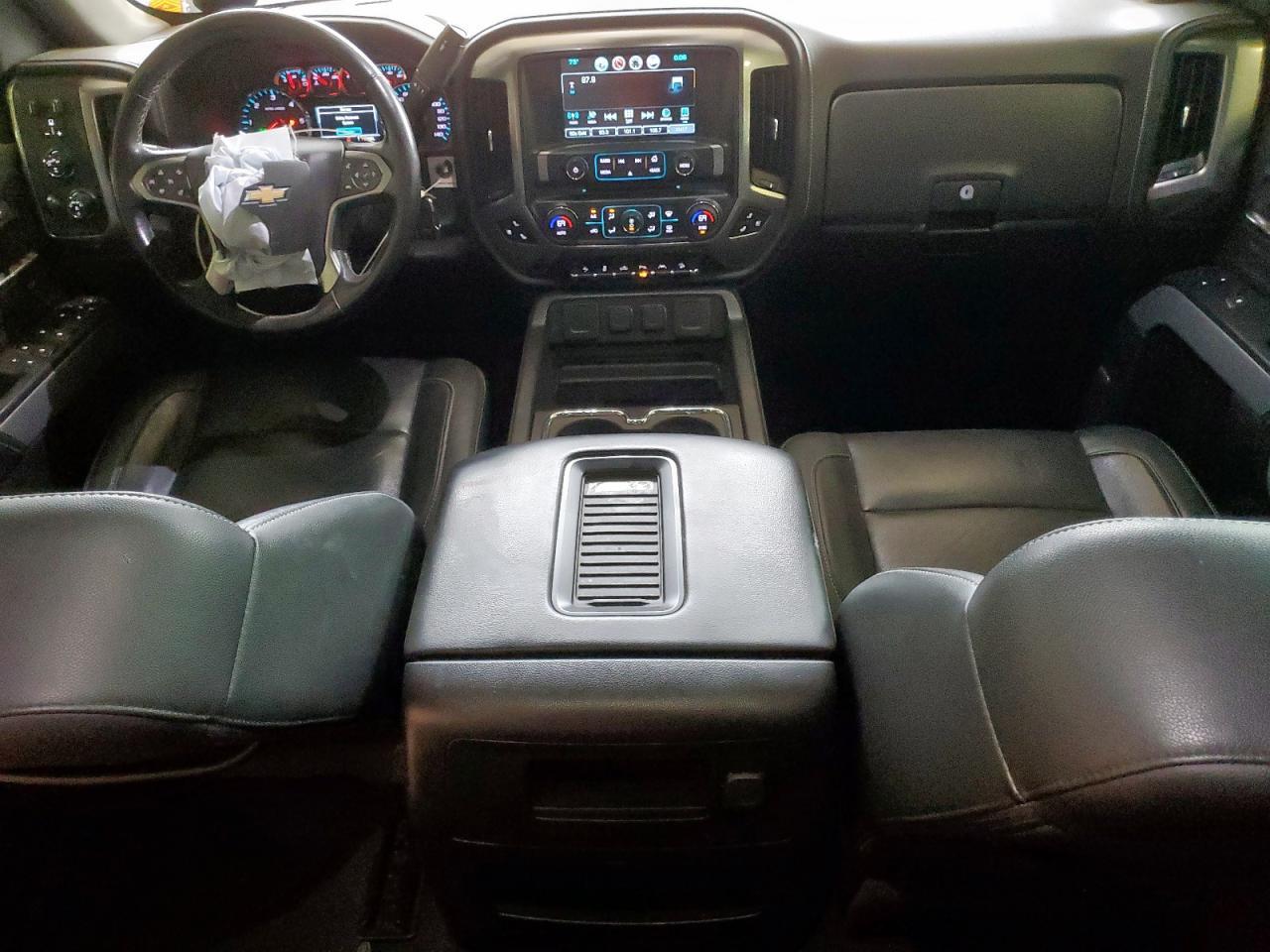 2018 CHEVROLET Silverado