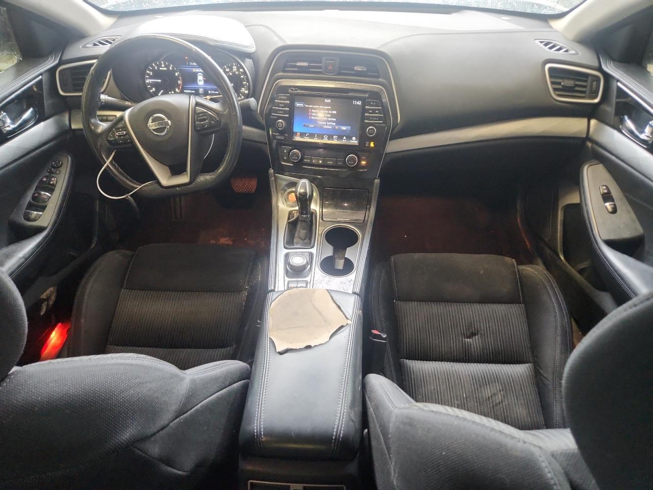 2016 NISSAN Maxima