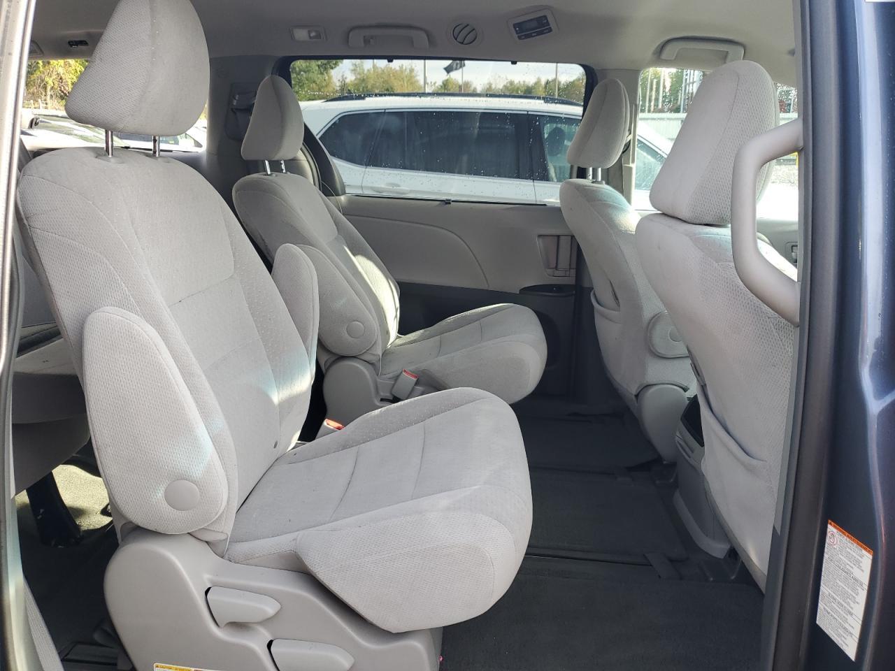 2015 TOYOTA SIENNA