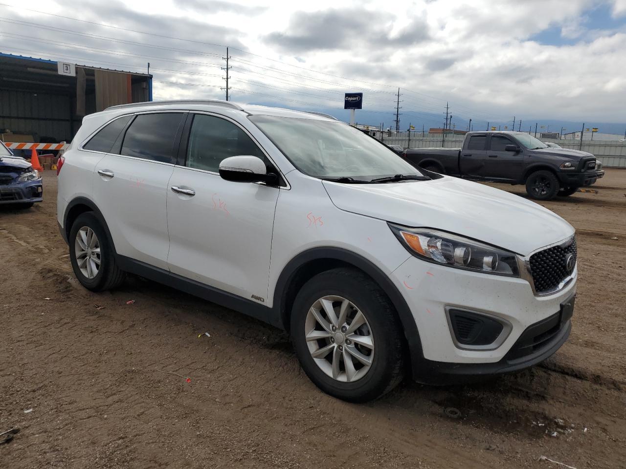 2017 KIA SORENTO