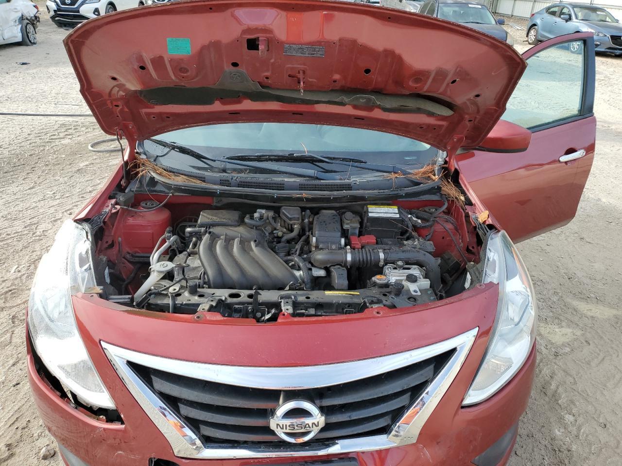 2019 NISSAN VERSA