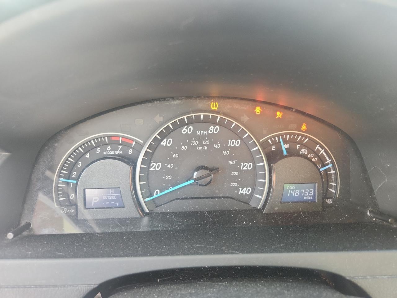 2014 TOYOTA CAMRY