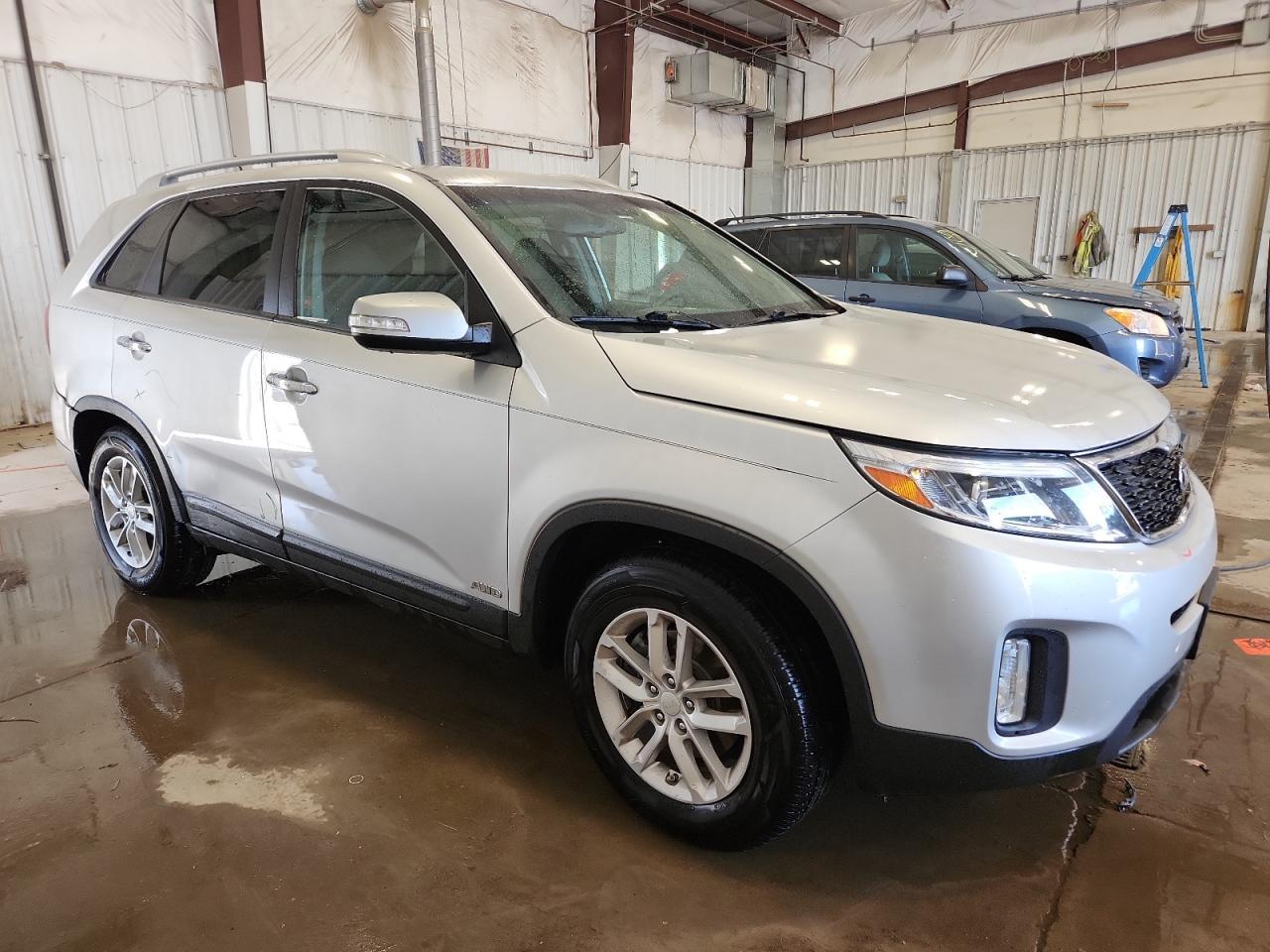 2015 KIA SORENTO