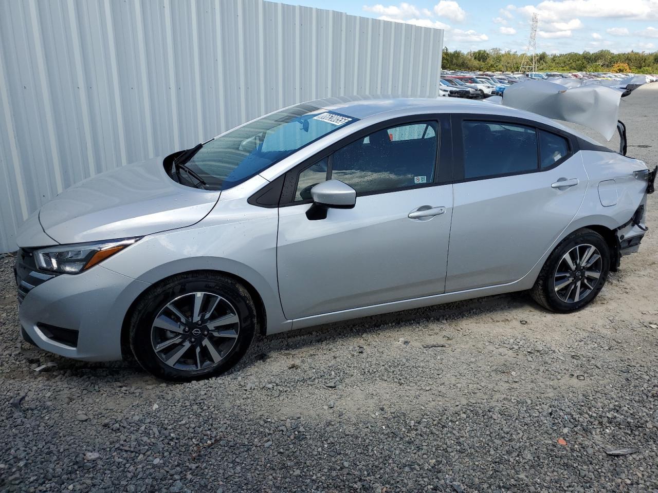 2025 NISSAN VERSA