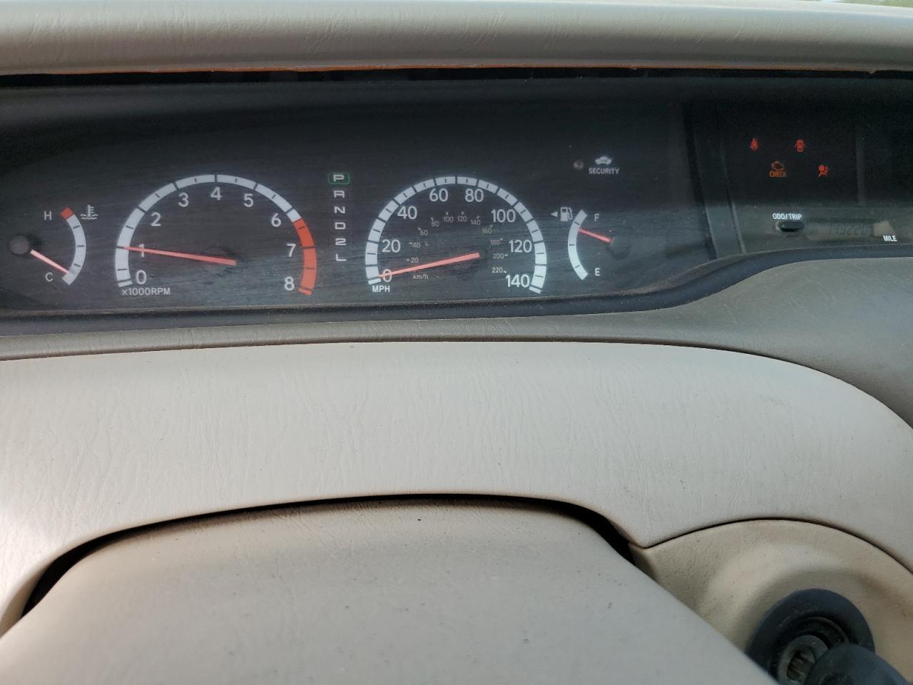 2002 TOYOTA Avalon