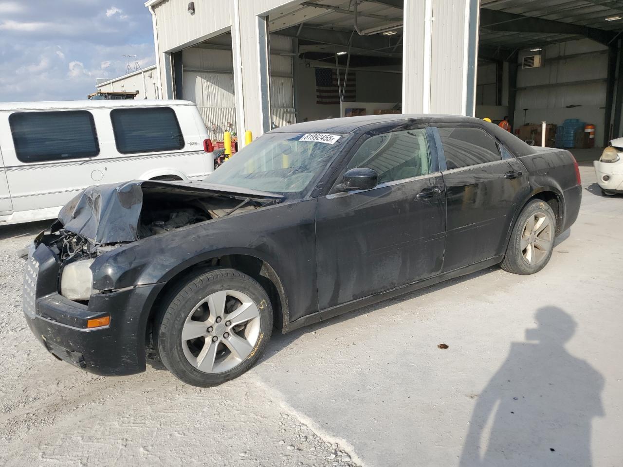 2005 CHRYSLER 300