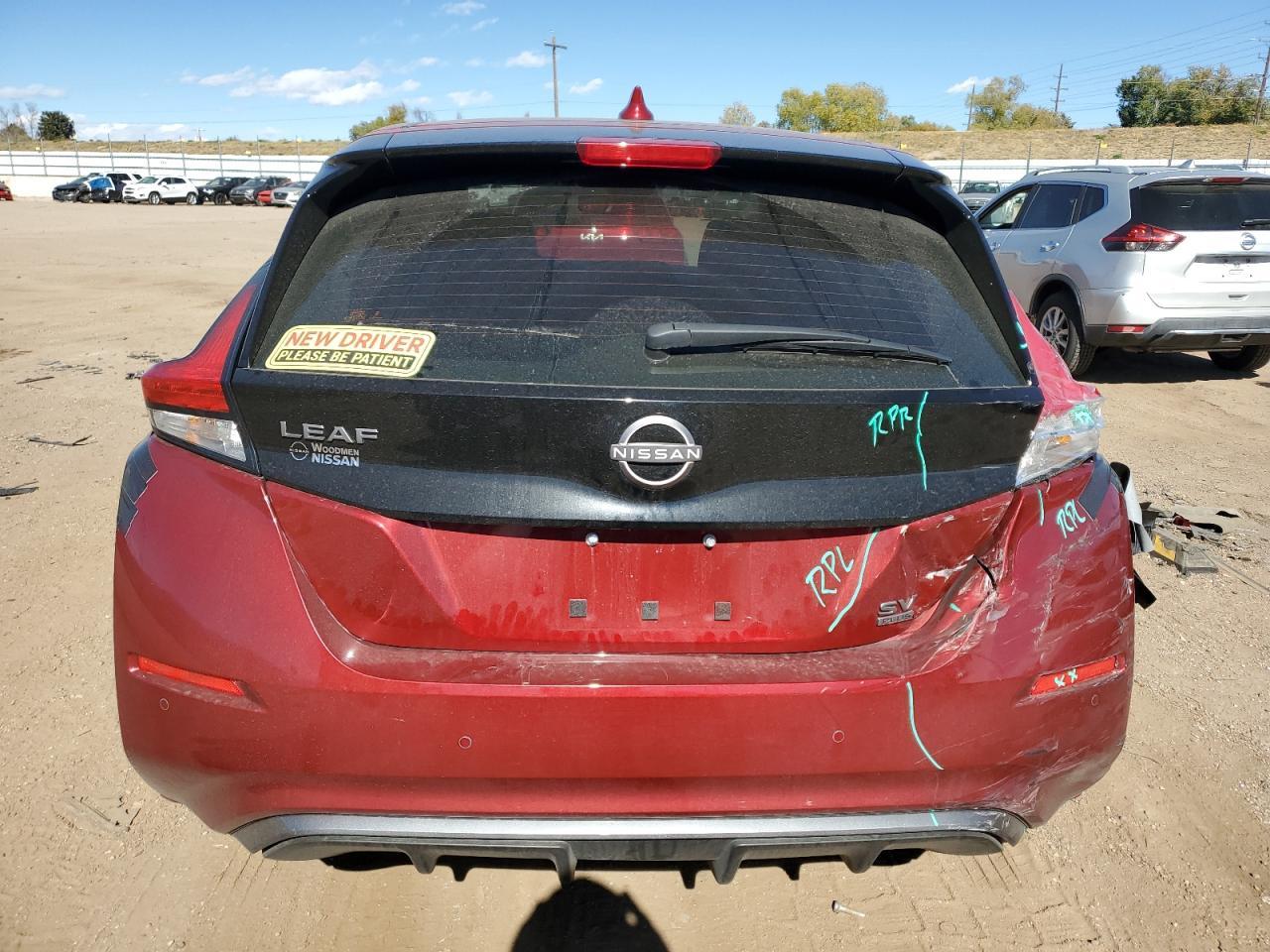 2025 NISSAN LEAF