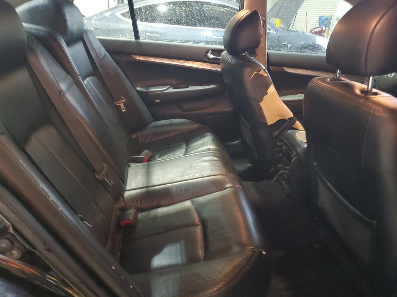2011 INFINITI G37