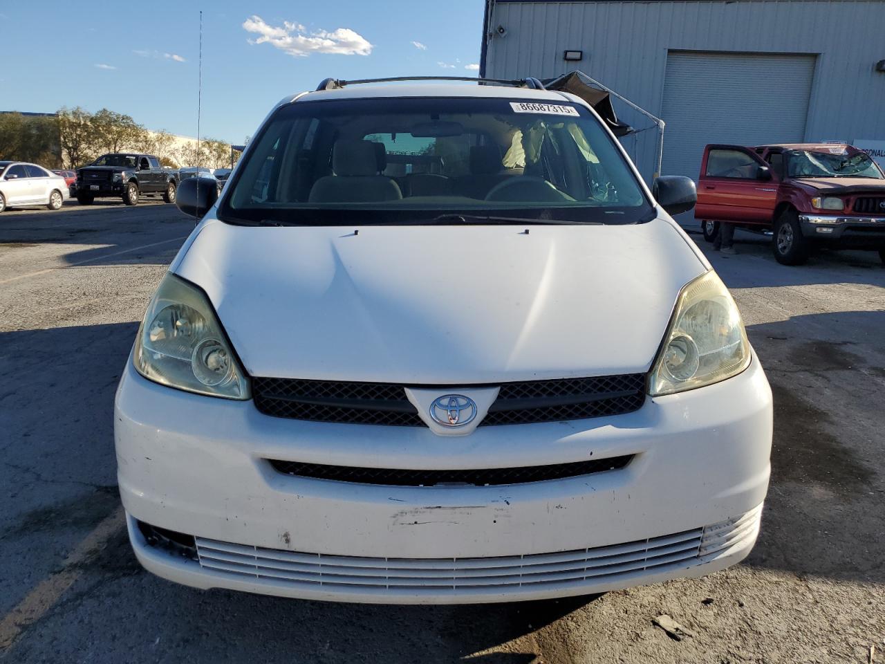 2004 TOYOTA SIENNA