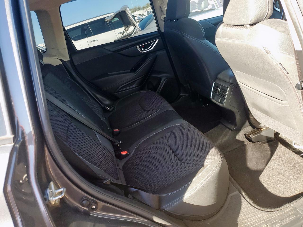2020 SUBARU FORESTER