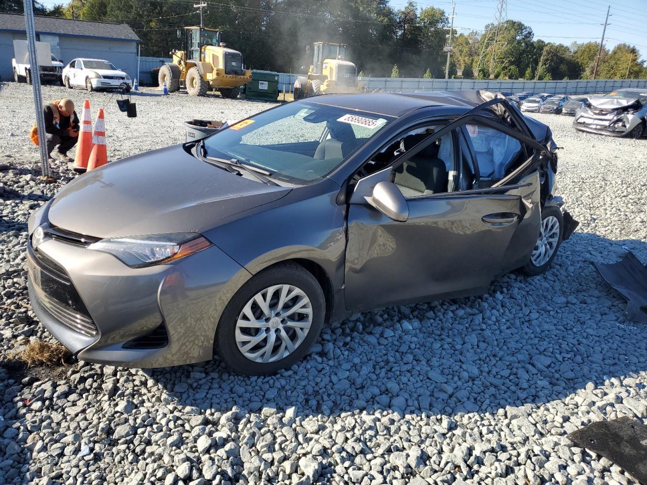 2017 TOYOTA COROLLA