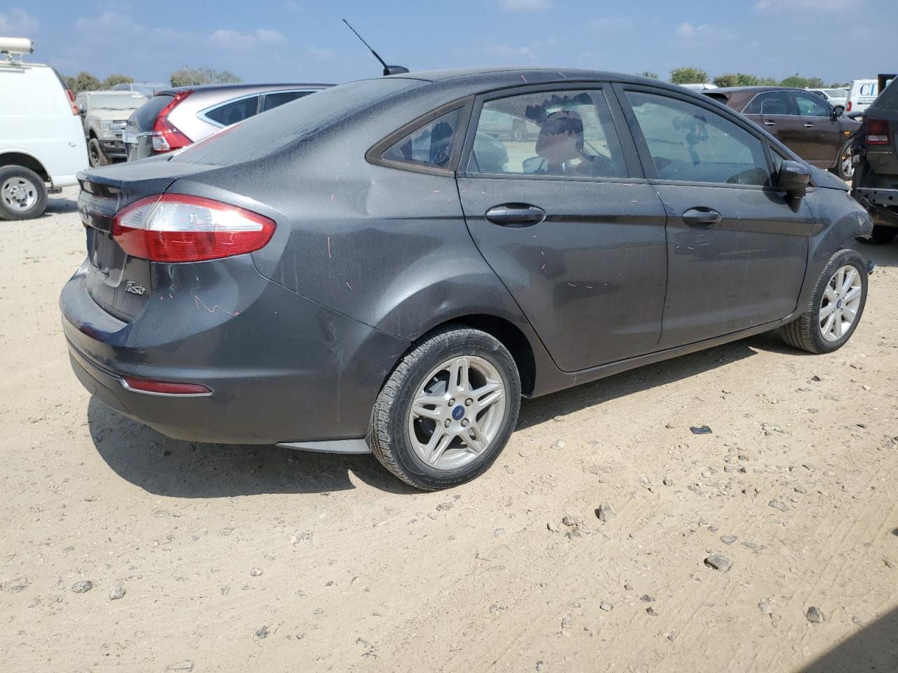 2017 FORD Fiesta