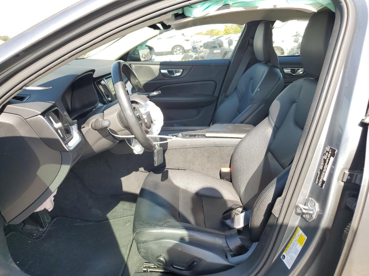 2020 VOLVO S60