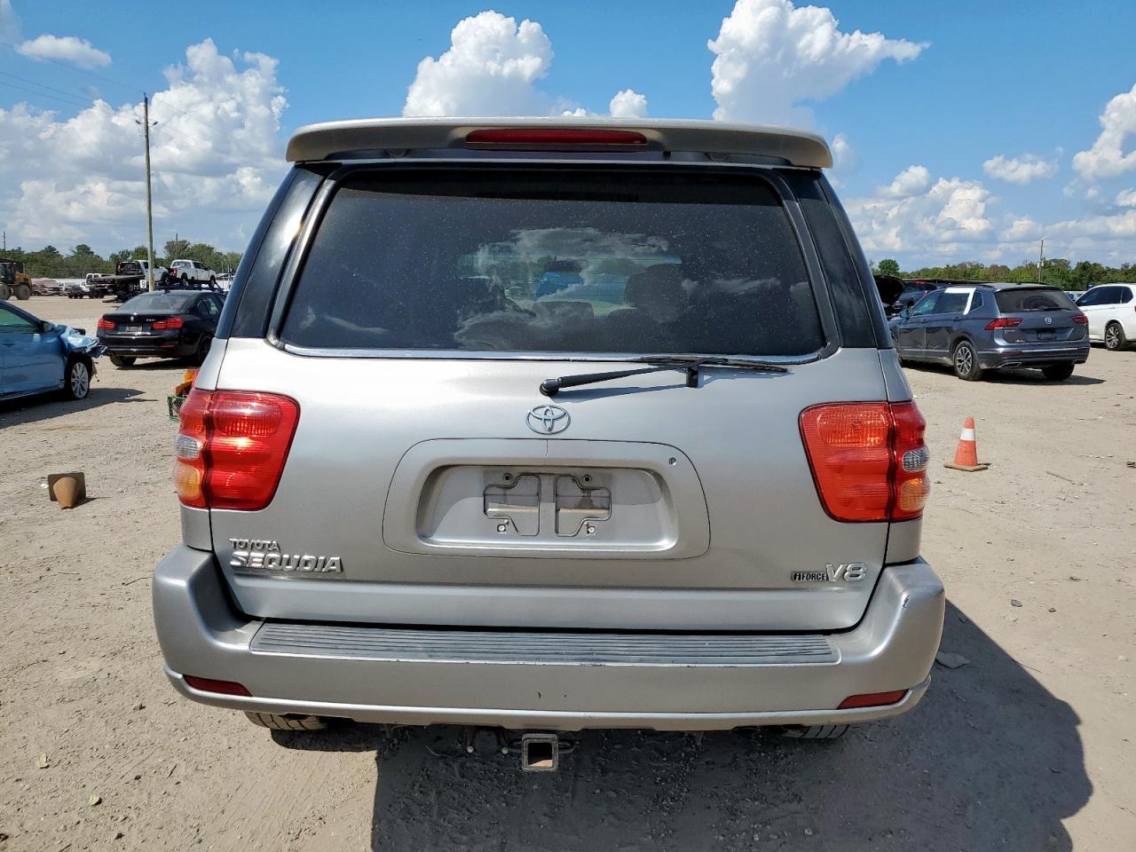 2003 TOYOTA Sequoia