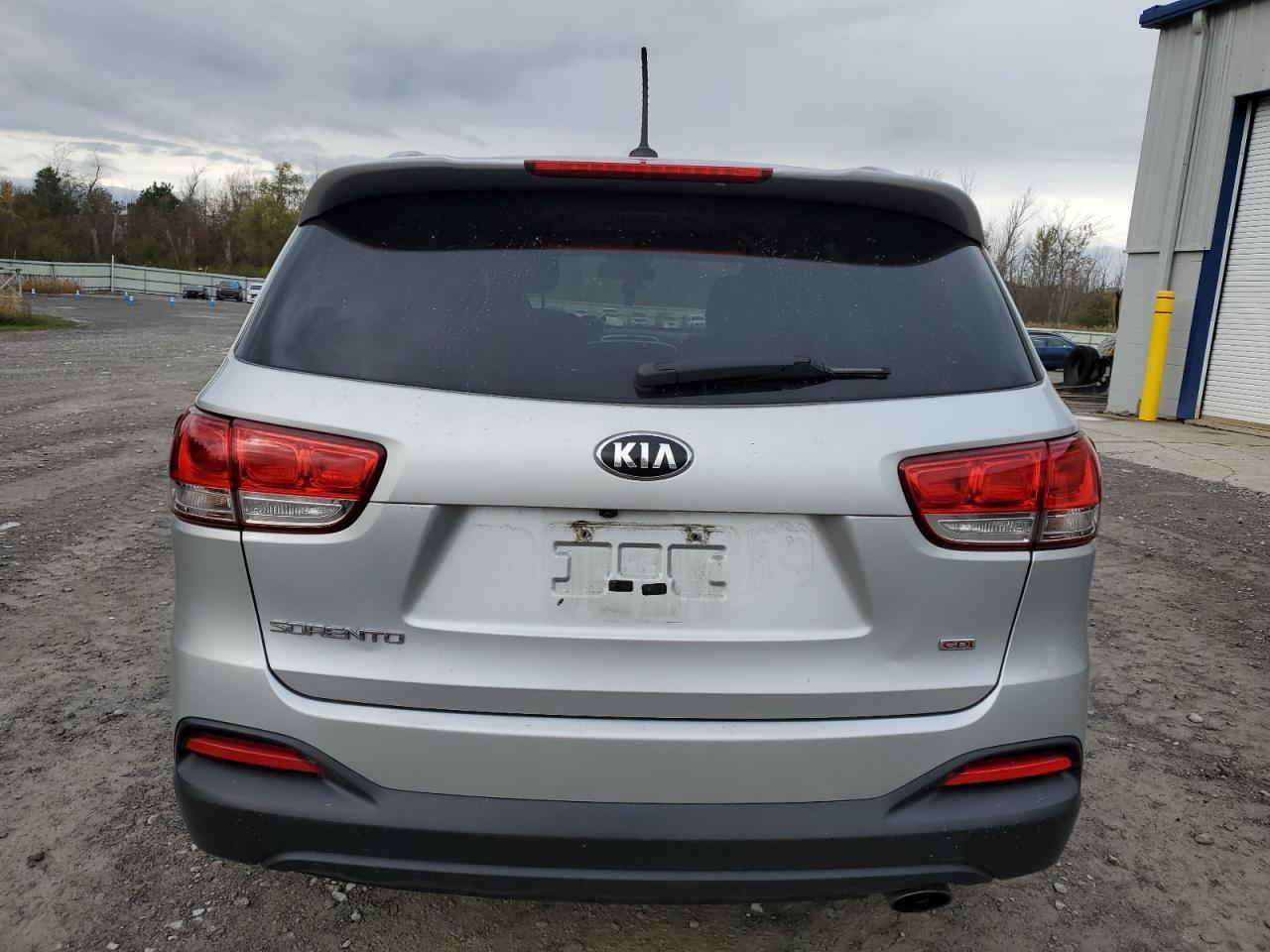 2016 KIA SORENTO