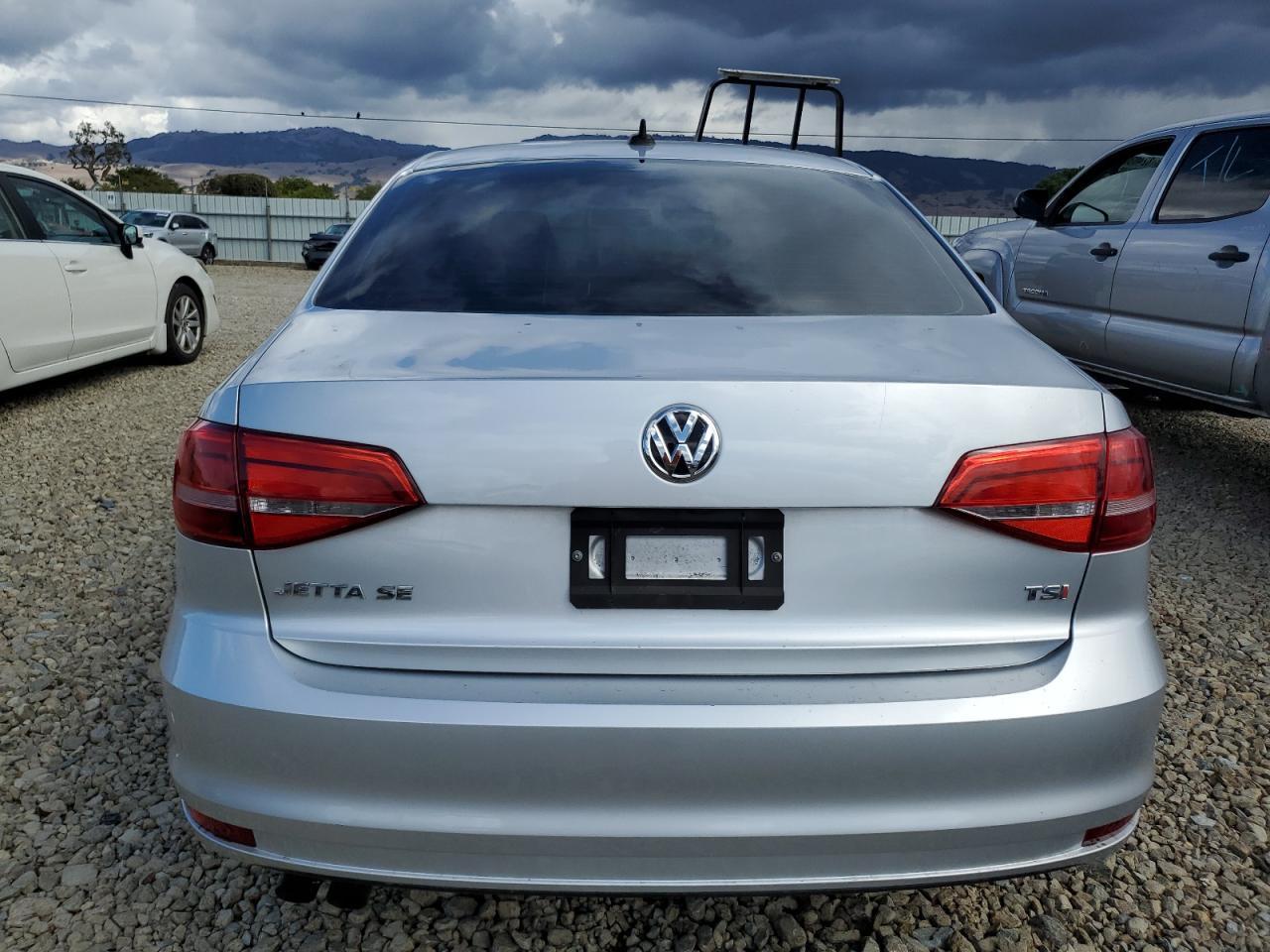 2015 VOLKSWAGEN JETTA
