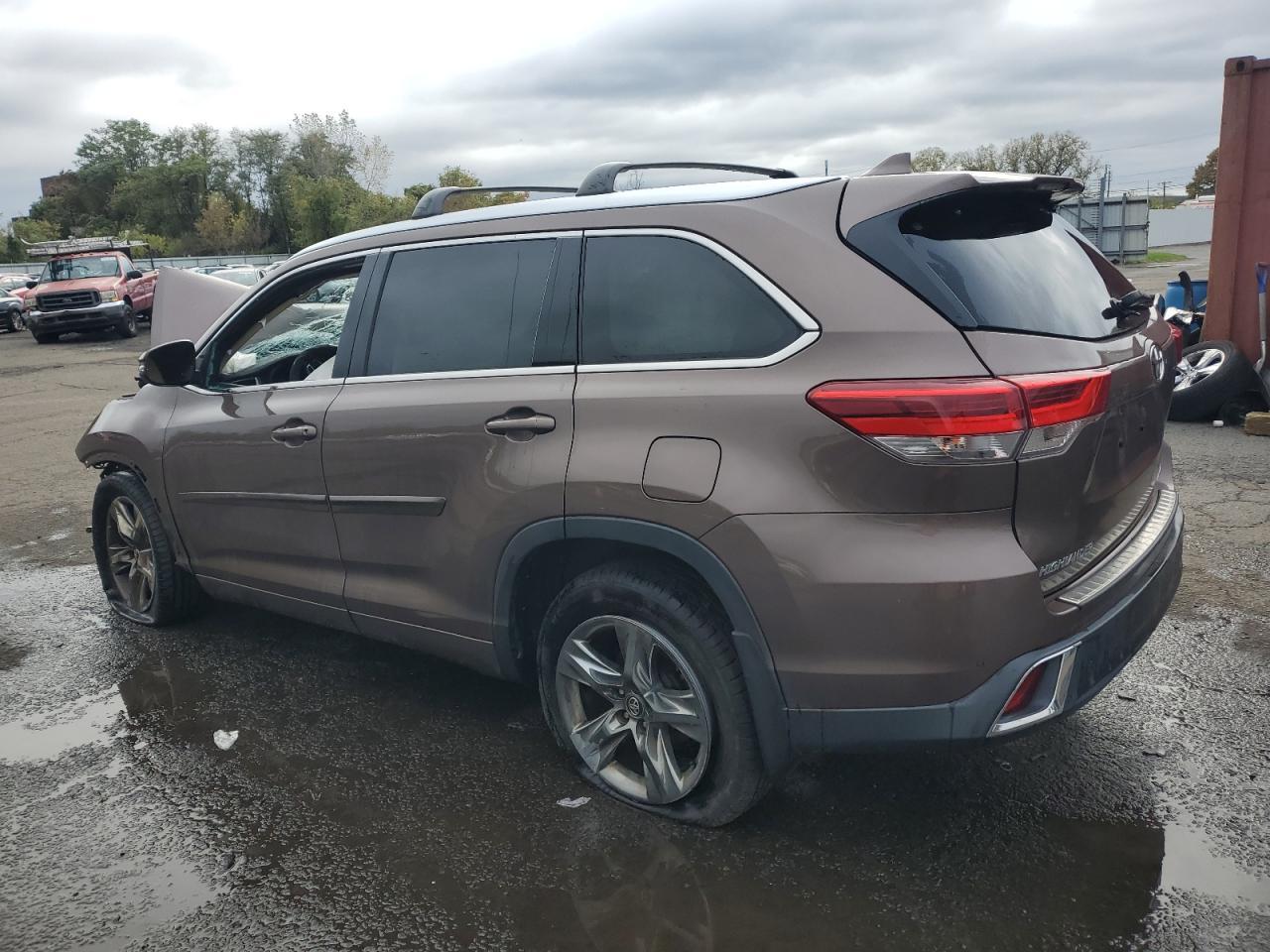 2018 TOYOTA HIGHLANDER