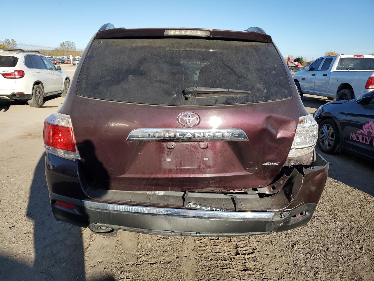 2011 TOYOTA HIGHLANDER