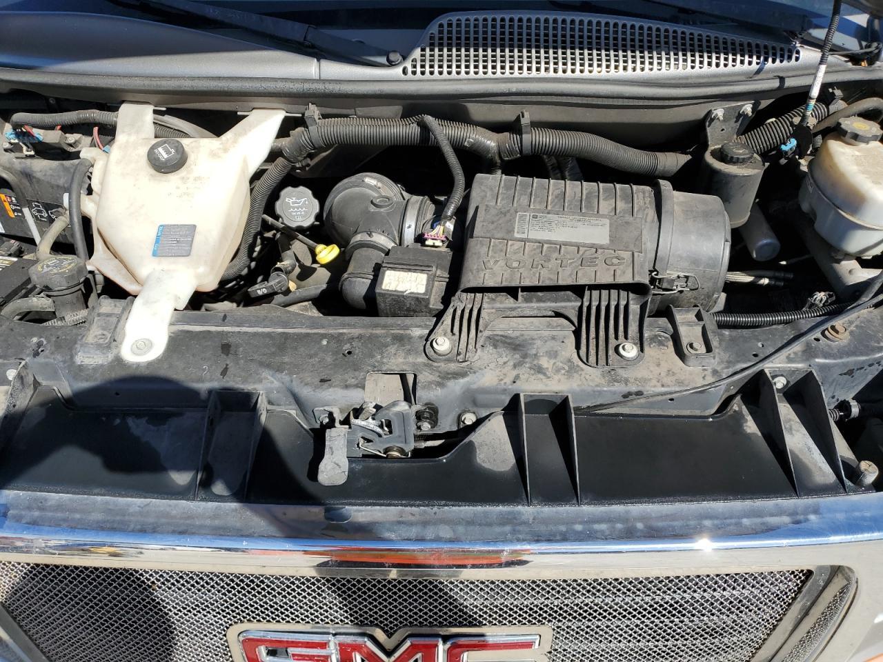 2011 GMC Savana