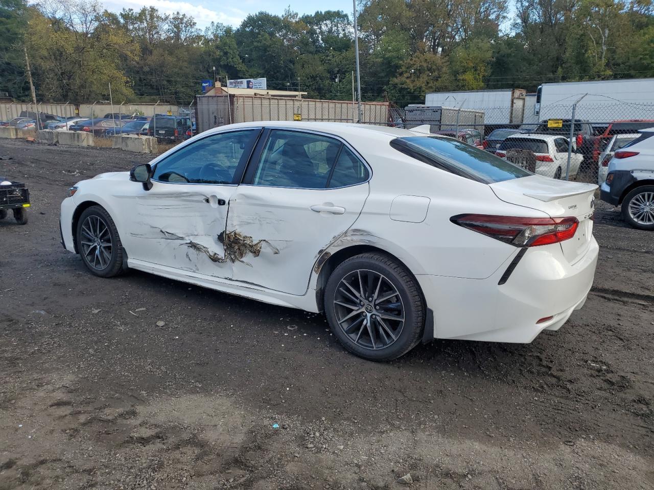 2022 TOYOTA CAMRY