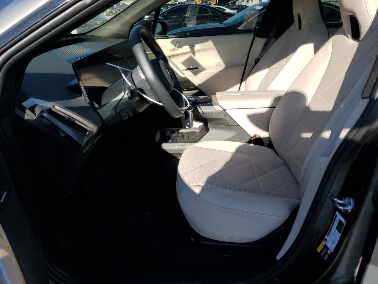2024 BMW iX