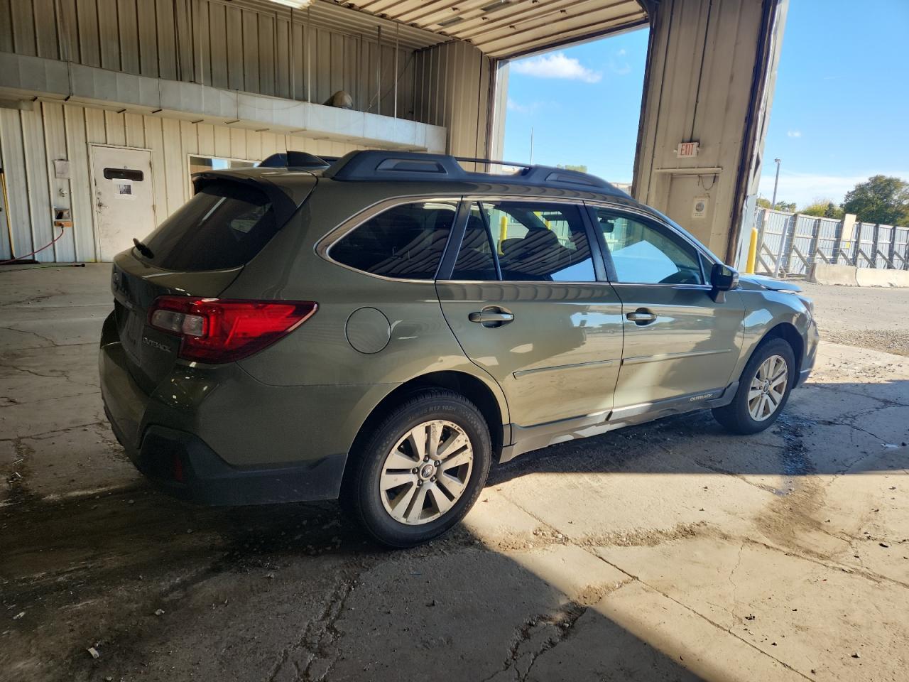 2019 SUBARU Outback