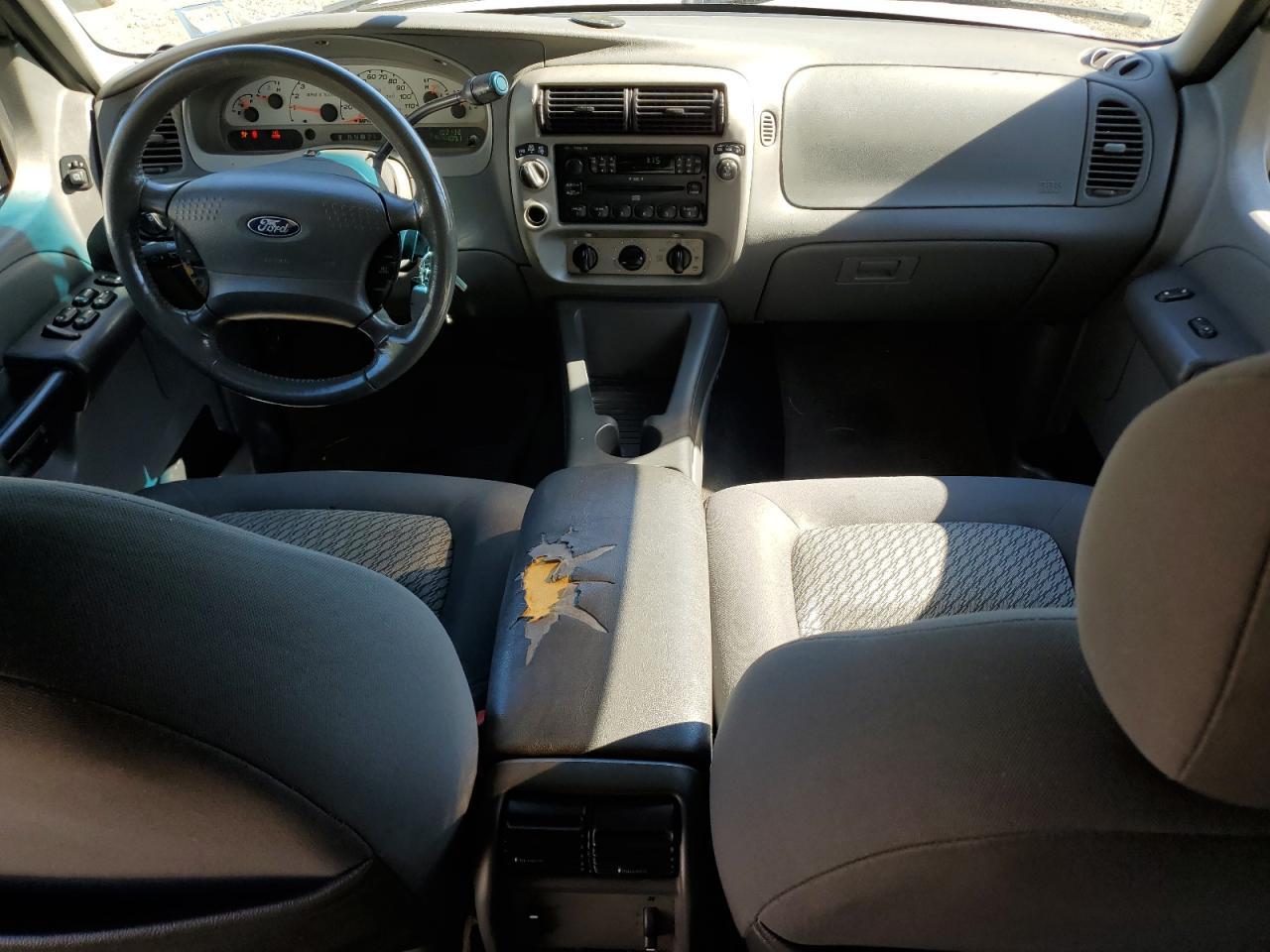 2004 FORD Explorer Sport Trac