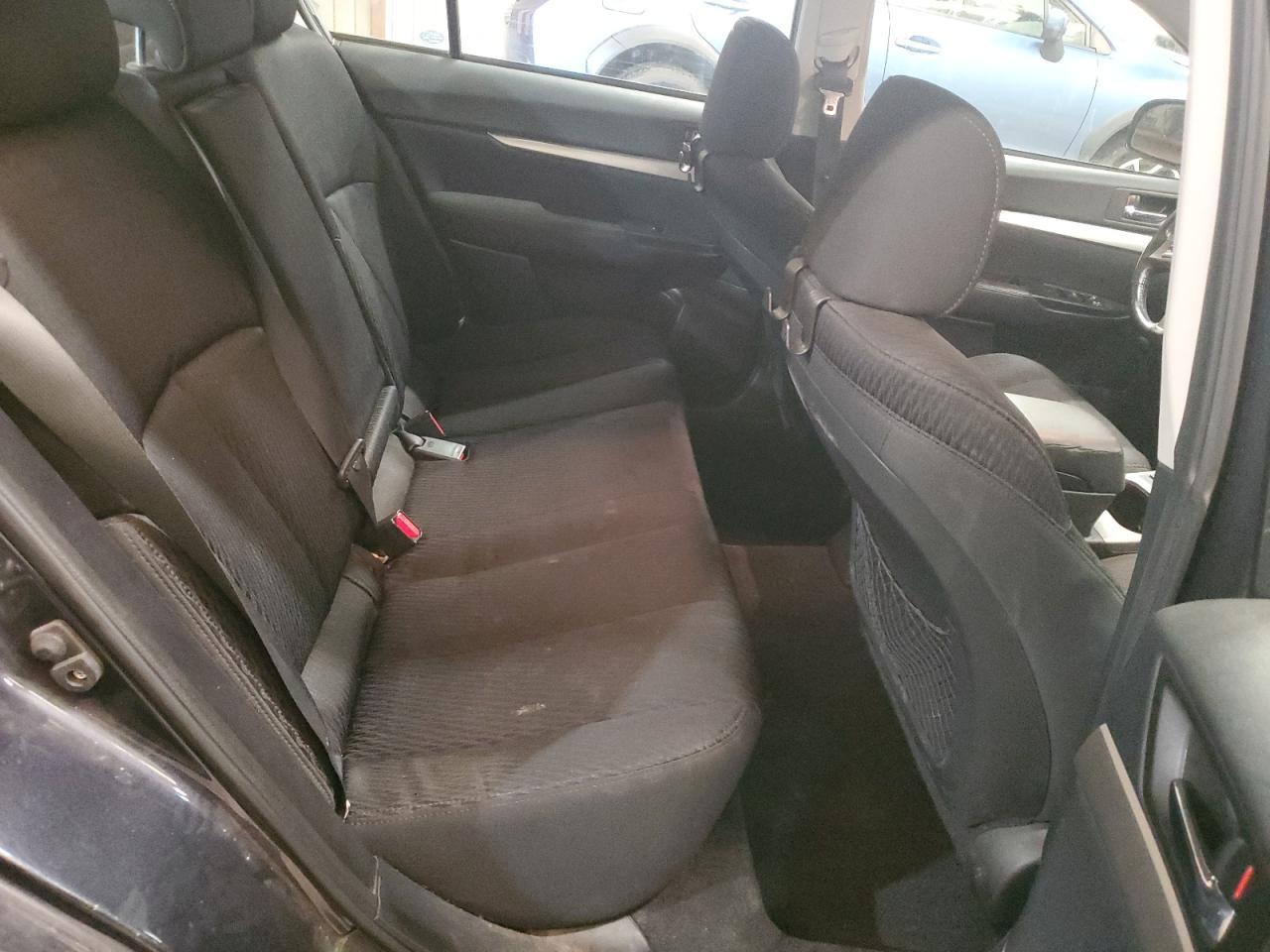 2010 SUBARU Legacy