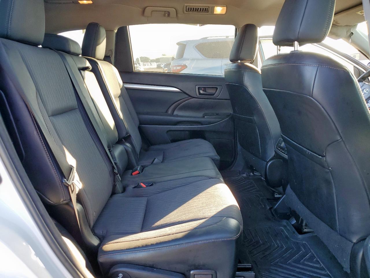 2014 TOYOTA HIGHLANDER