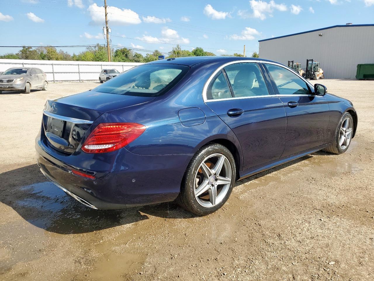 2017 MERCEDES-BENZ E-Class