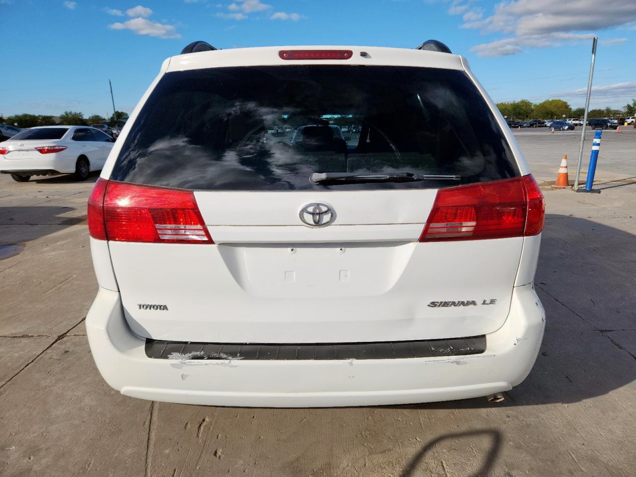 2006 TOYOTA SIENNA