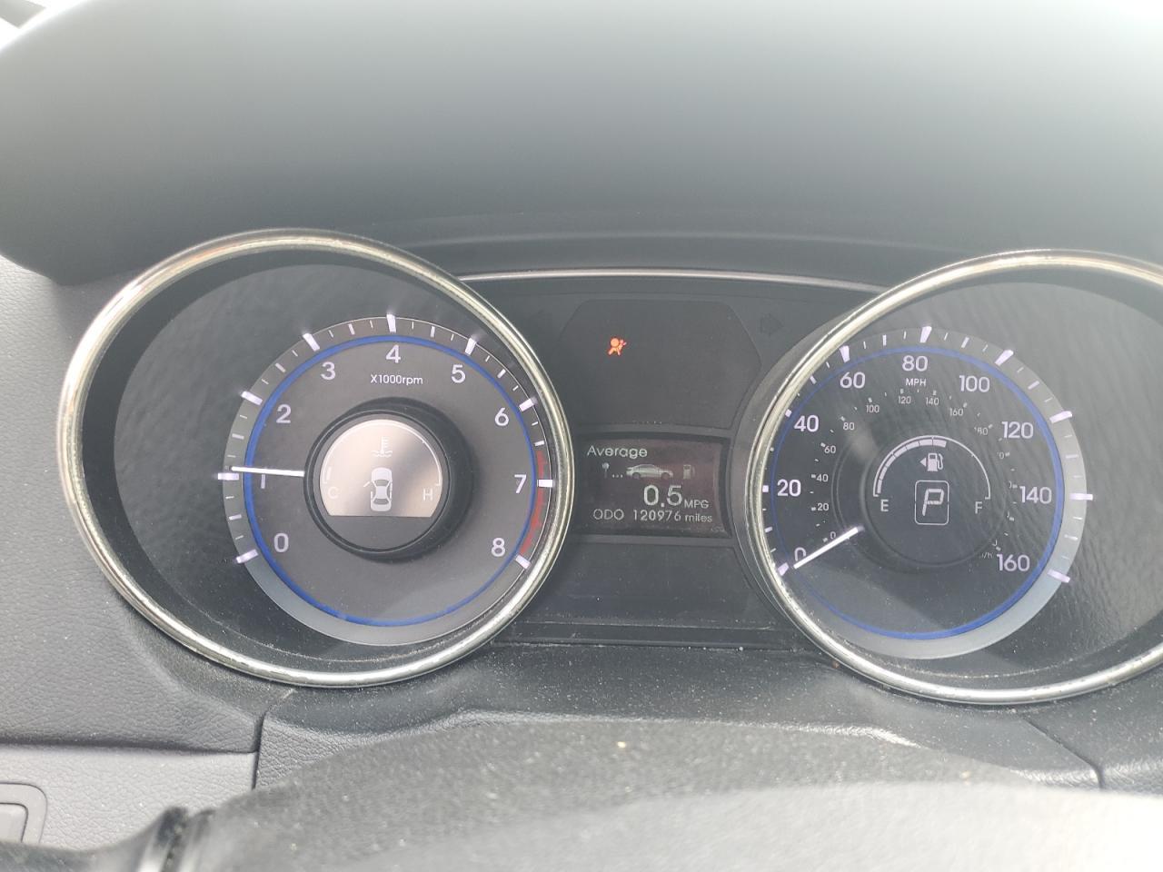 2011 HYUNDAI SONATA