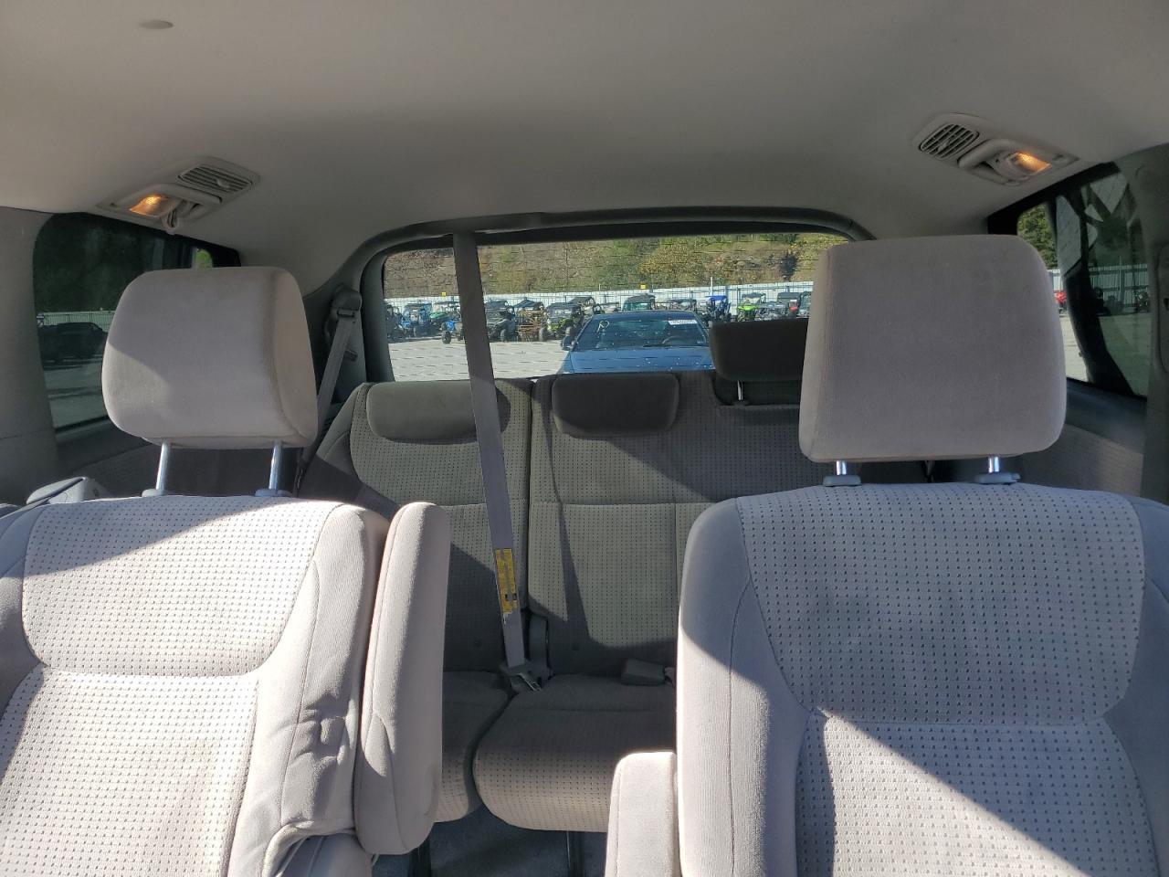2010 TOYOTA SIENNA
