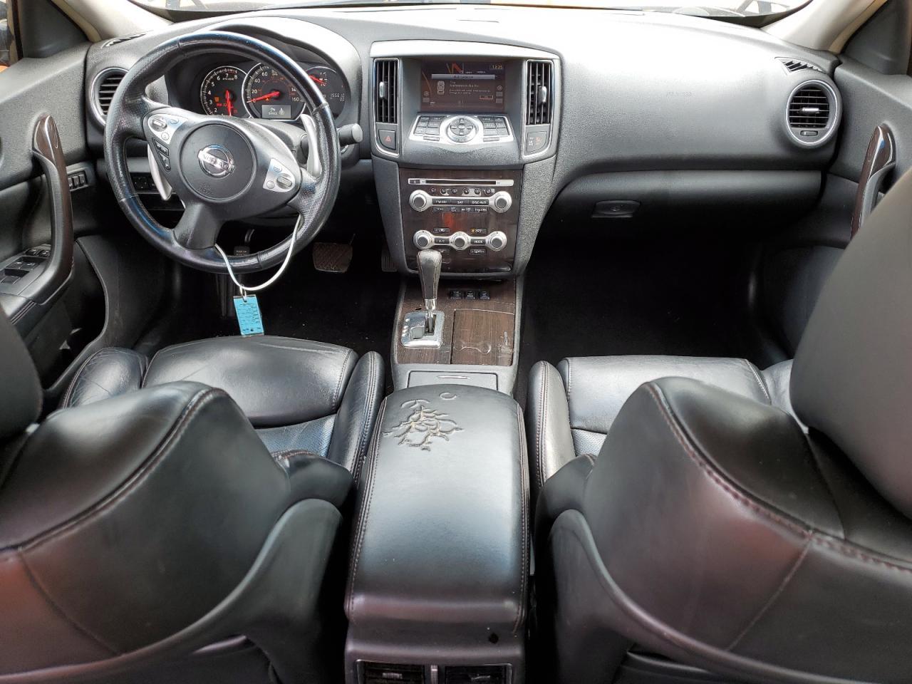 2014 NISSAN Maxima