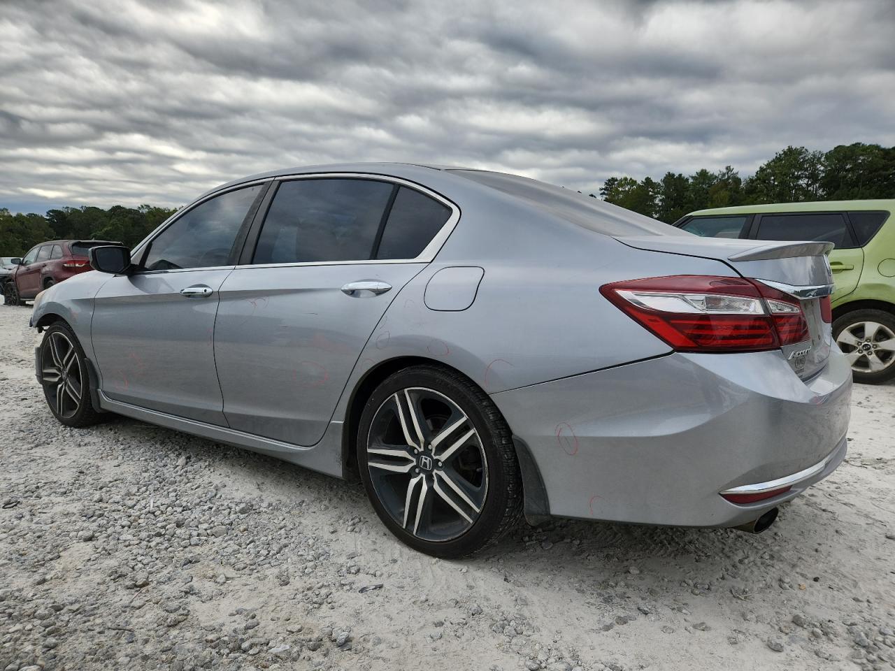 2017 HONDA ACCORD
