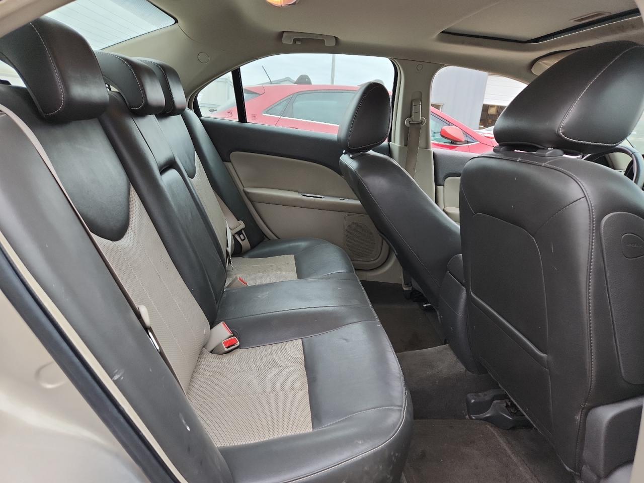 2010 MERCURY Milan