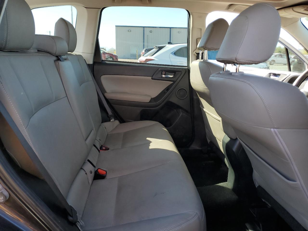2015 SUBARU FORESTER