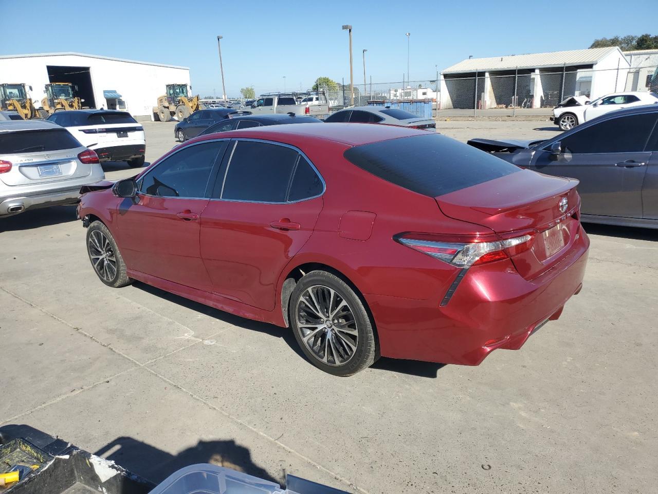 2018 TOYOTA CAMRY