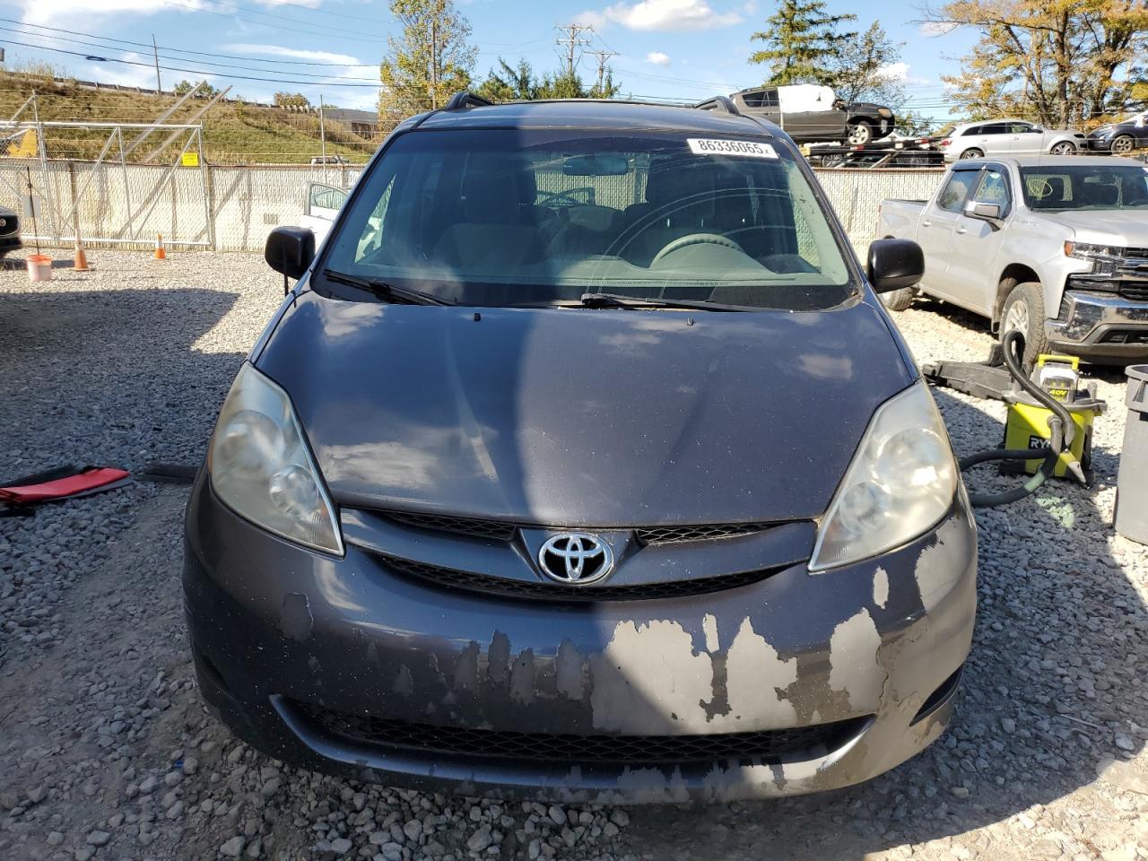 2009 TOYOTA SIENNA