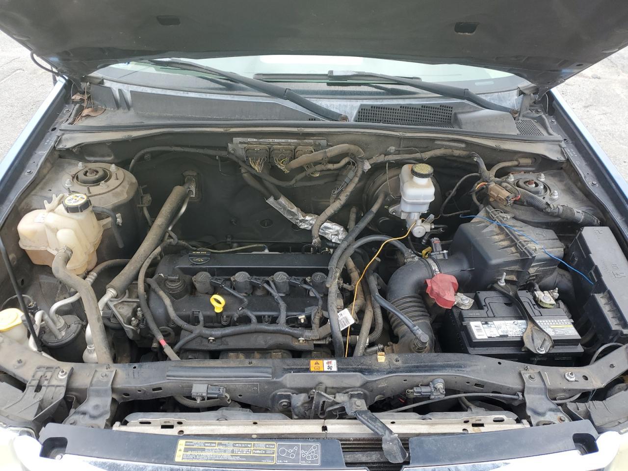 2010 FORD ESCAPE