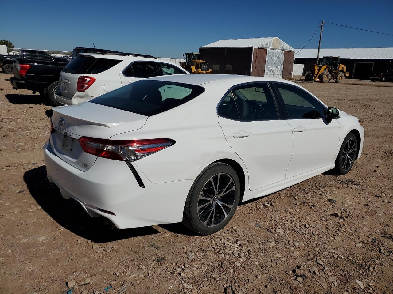 2018 TOYOTA CAMRY
