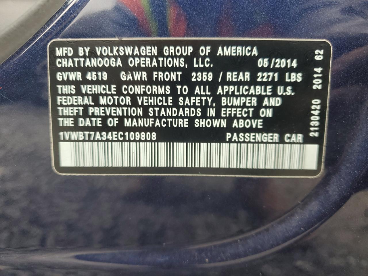 2014 VOLKSWAGEN Passat