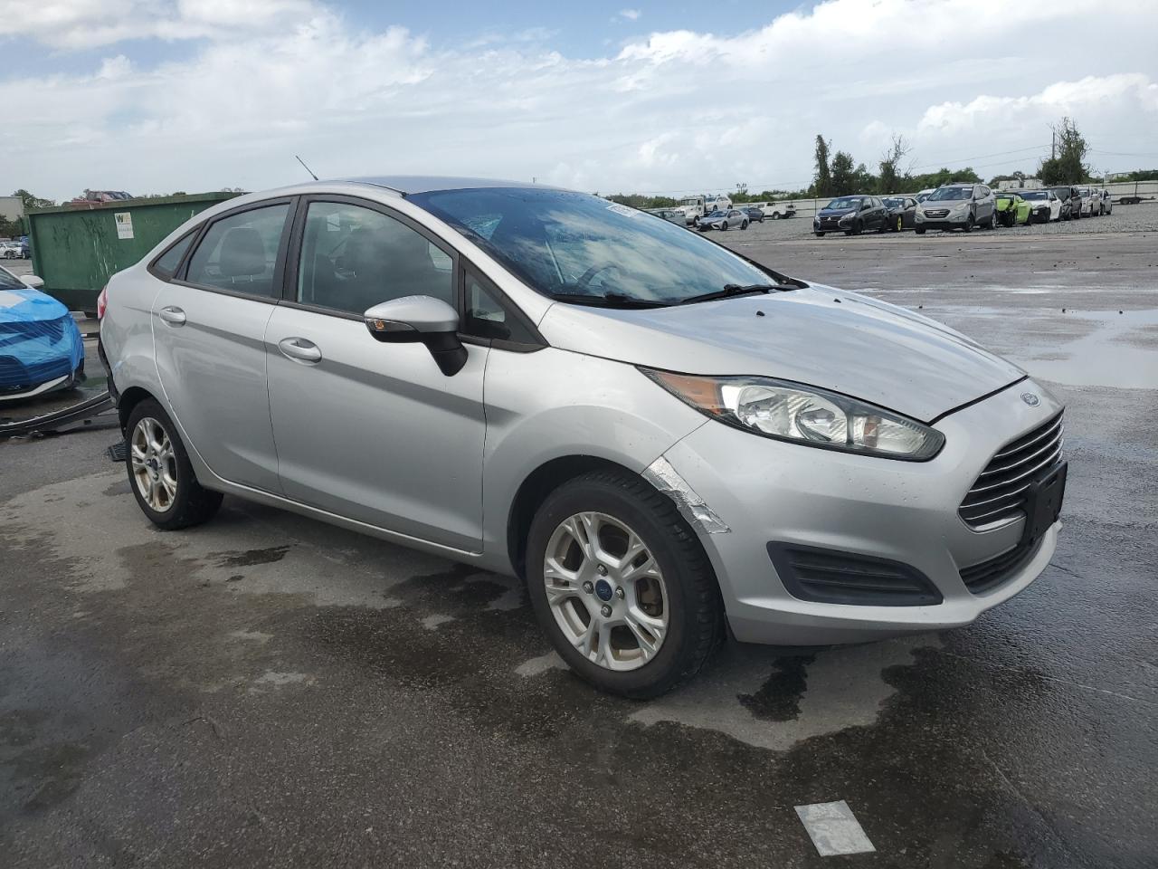 2014 FORD Fiesta